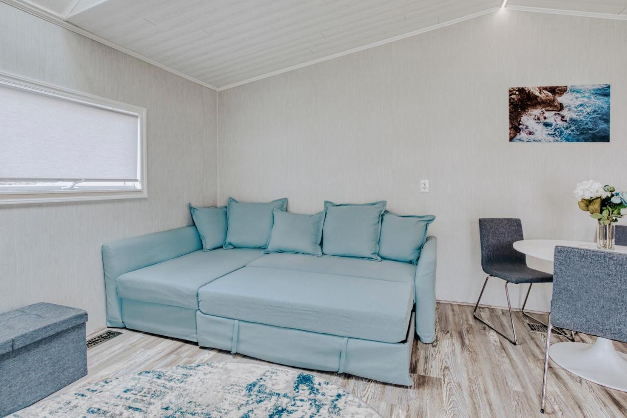 Modern & Cozy Stand-Alone Apartment - Perfect Stay Painted Post Buitenkant foto