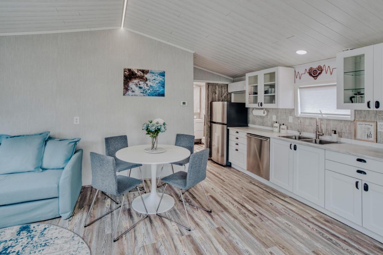 Modern & Cozy Stand-Alone Apartment - Perfect Stay Painted Post Buitenkant foto